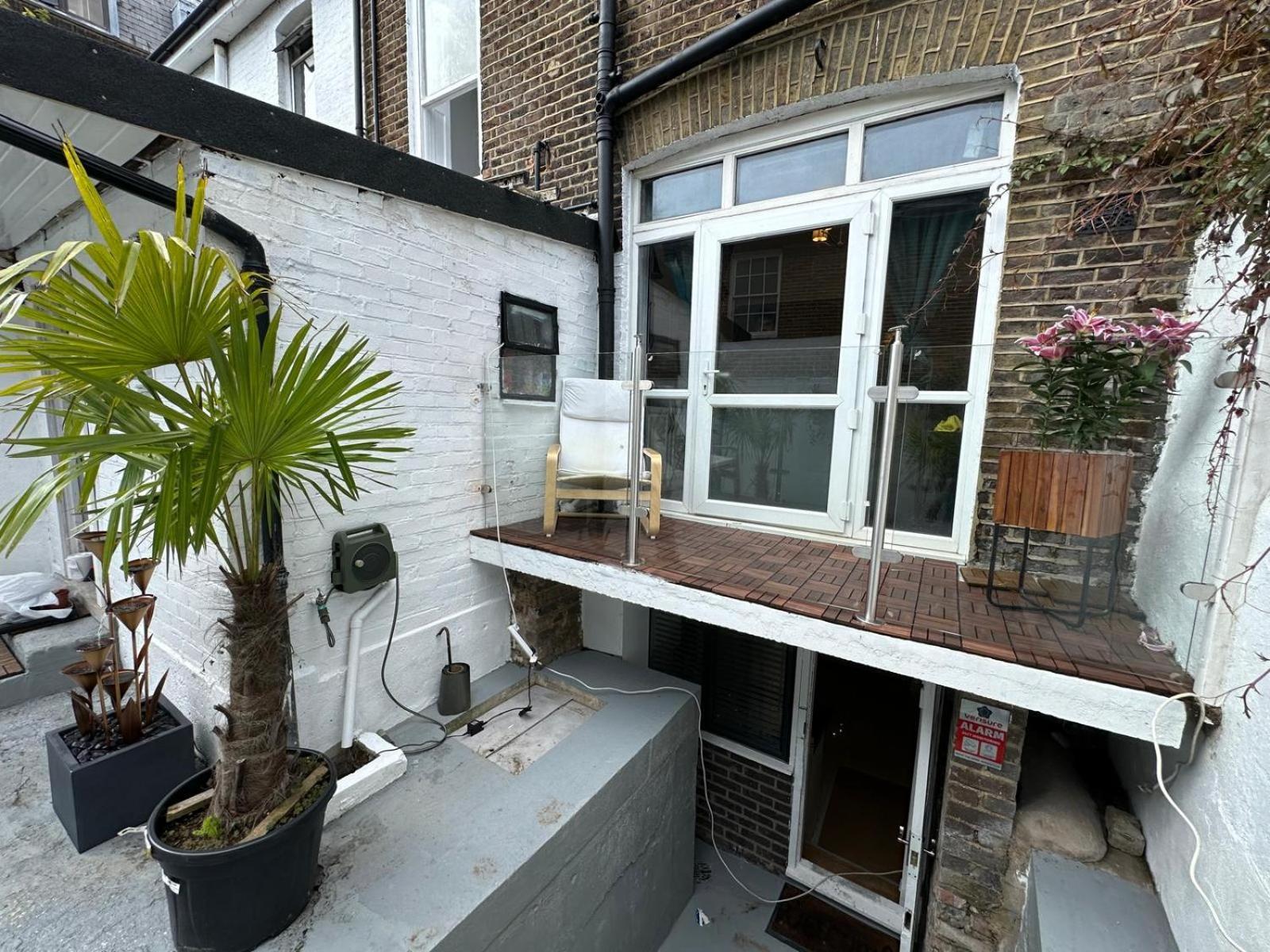 Appartamento Lovely Ground Floor In West Londra